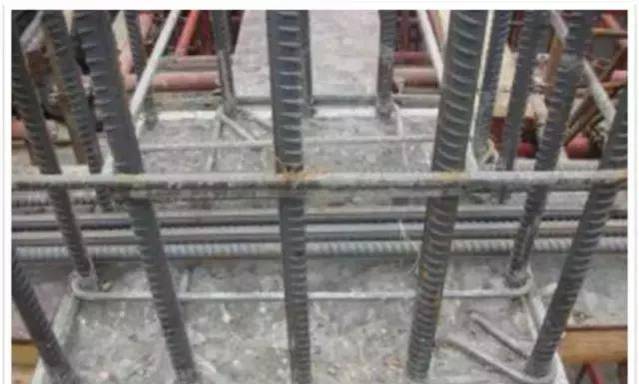 混凝土这样施工，，，，，，没有蜂窝麻面、不烂根，，，，，，还能间接缩短工期！