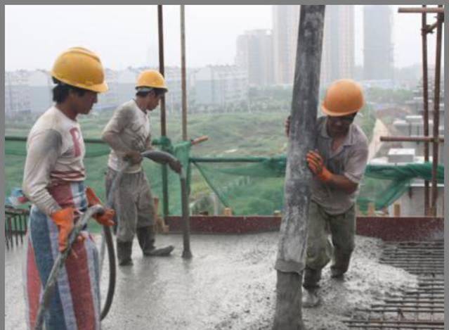 混凝土这样施工，，，，，，没有蜂窝麻面、不烂根，，，，，，还能间接缩短工期！
