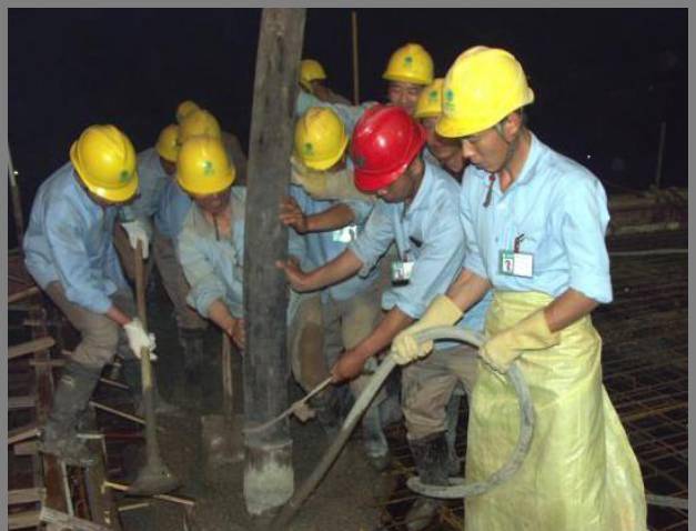 混凝土这样施工，，，，，，没有蜂窝麻面、不烂根，，，，，，还能间接缩短工期！